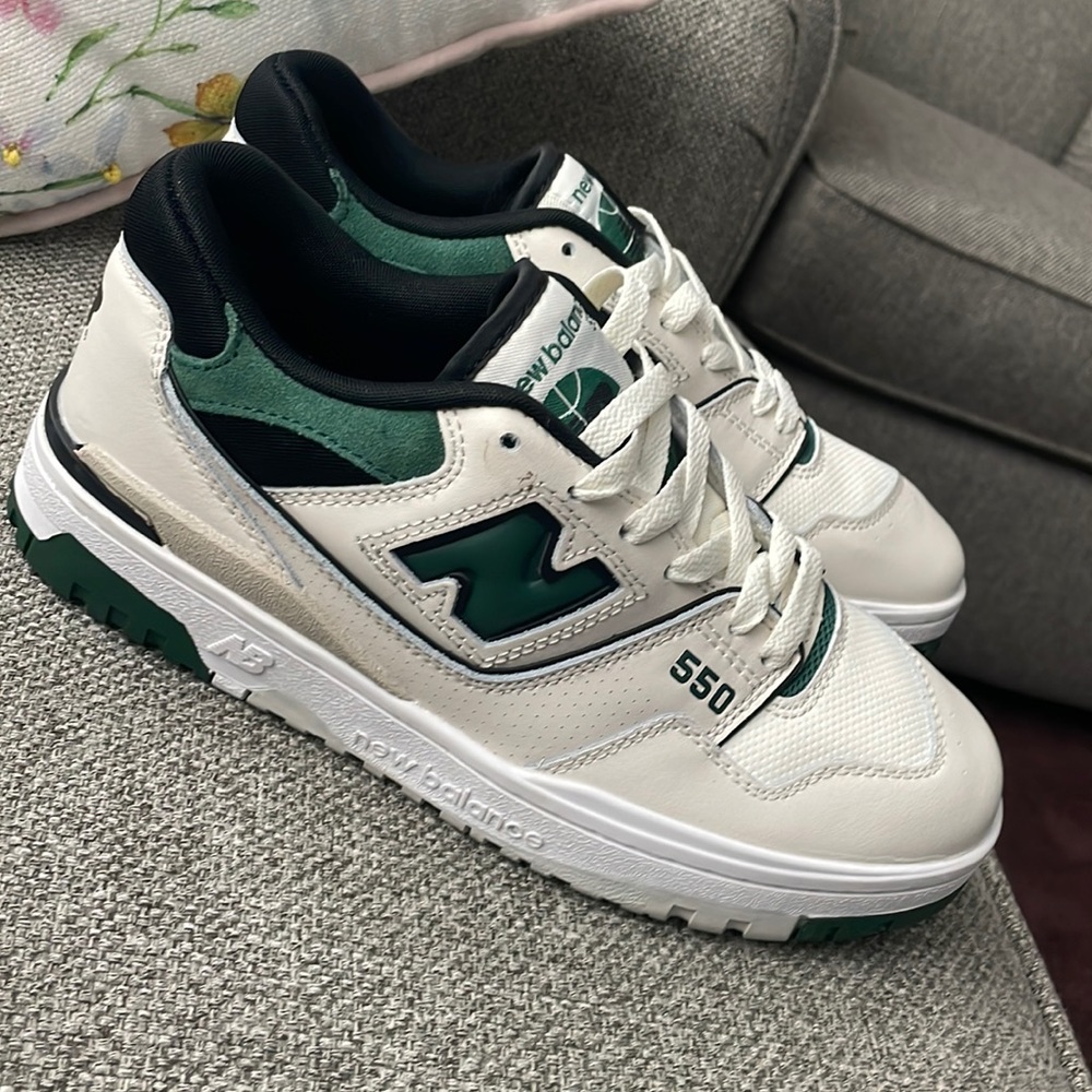 NB 550. Never worn.